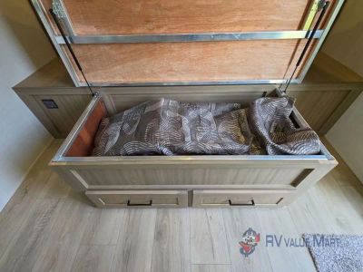 2027 Forest River RV Flagstaff — photo 24 view