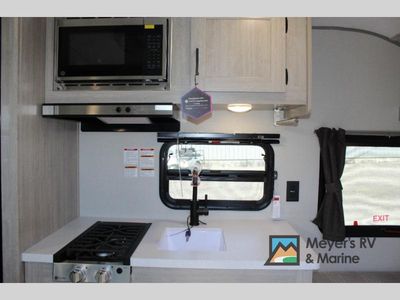 2026 Coachmen RV Catalina Summit Series 7 - Photo 10