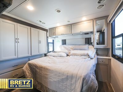 2026 Thor Motor Coach Palazzo GT - Photo 11