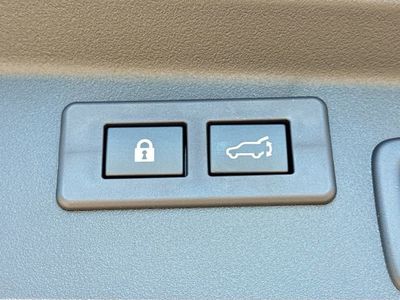 2026 Subaru Outback — photo 13 view