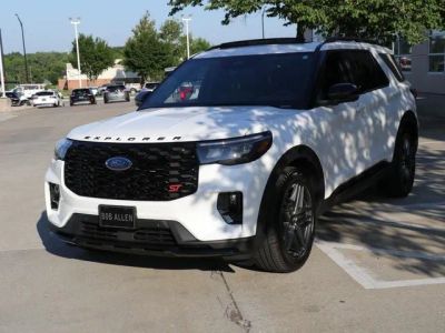 2025 Ford Explorer — side profile view