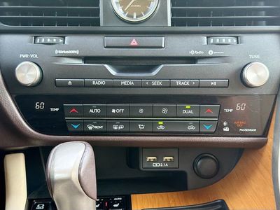 2020 Lexus RX - Photo 34