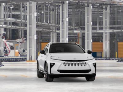2026 Toyota Crown Signia - Photo 18