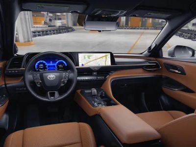2026 Toyota Crown Signia - Photo 19