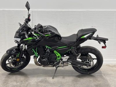 2025 Kawasaki Z650 ABS - Photo 12