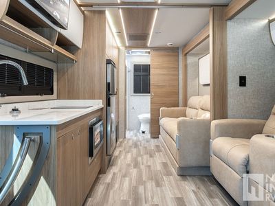 2026 Tiffin Motorhomes Wayfarer - Photo 8