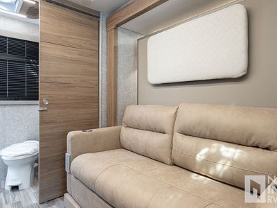 2026 Tiffin Motorhomes Wayfarer - Photo 11