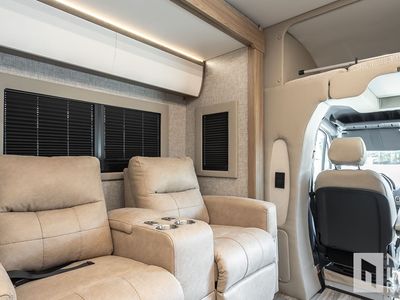 2026 Tiffin Motorhomes Wayfarer - Photo 14