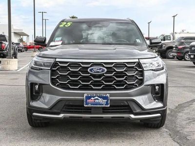 2025 Ford Explorer — side profile view