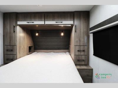 2024 Grand Design Imagine - Photo 31