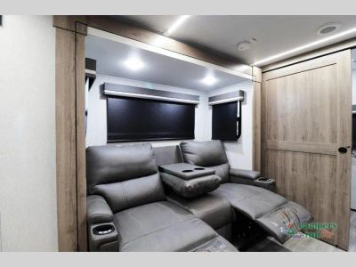 2024 Grand Design Imagine - Photo 21