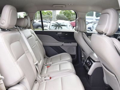 2020 Lincoln Aviator - Photo 25
