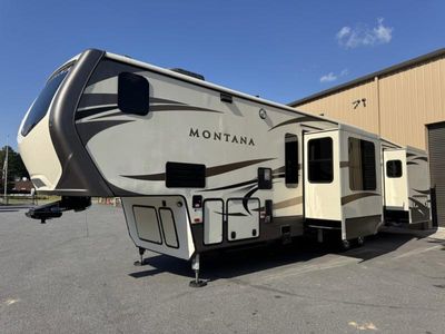 2017 Keystone Montana - Photo 5