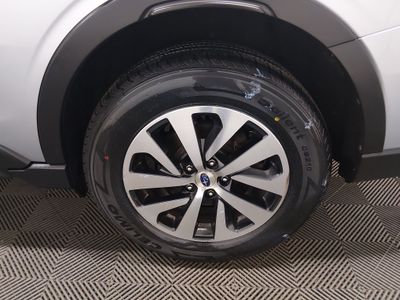 2021 Subaru Outback — photo 10 view