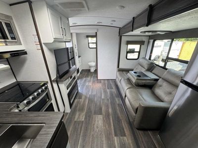 2022 Dutchmen Atlas - Photo 13