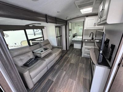 2022 Dutchmen Atlas - Photo 10