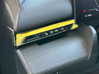 2024 BMW i5 — photo 10 view