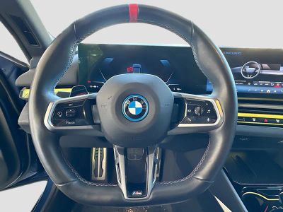 2024 BMW i5 — photo 11 view