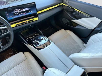 2024 BMW i5 — photo 25 view