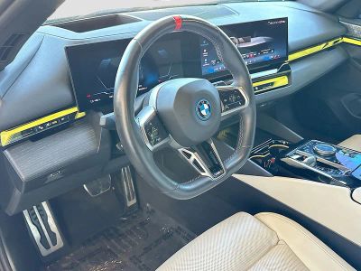 2024 BMW i5 — photo 9 view
