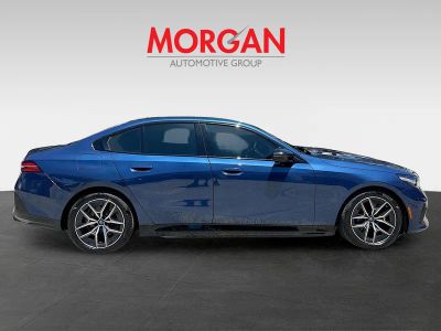 2024 BMW i5 — photo 8 view