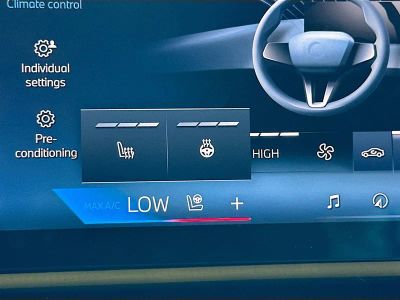 2024 BMW i5 — photo 21 view
