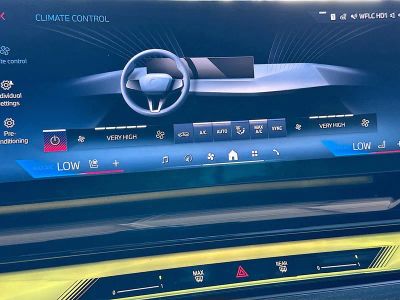 2024 BMW i5 — photo 16 view