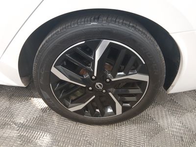 2023 Nissan Versa - Photo 10