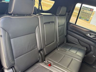 2024 Chevrolet Suburban — photo 7 view