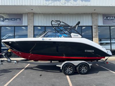 2025 Yamaha 222SE - Photo 5
