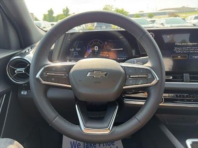 2026 Chevrolet Equinox — photo 7 view
