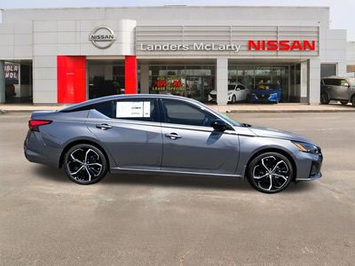 2026 Nissan Altima - Photo 2