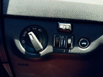 2013 Chrysler 300 - Photo 29