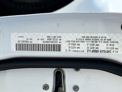 2013 Chrysler 300 - Photo 38