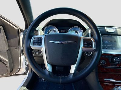 2013 Chrysler 300 - Photo 33