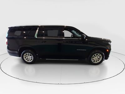 2024 Chevrolet Suburban - Photo 8