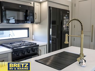 2026 Brinkley Model Z - Photo 11