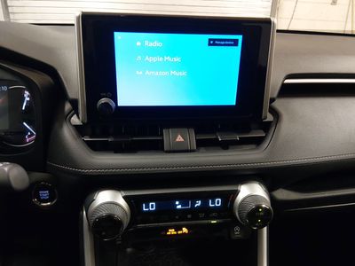 2024 Toyota RAV4 - Photo 17