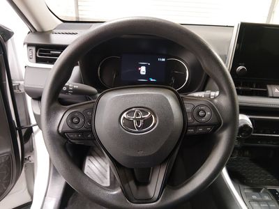 2024 Toyota RAV4 - Photo 12