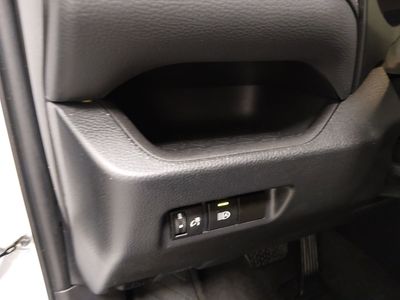 2024 Toyota RAV4 - Photo 13