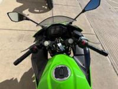 2025 Kawasaki Ninja 500 KRT Edition - Photo 5