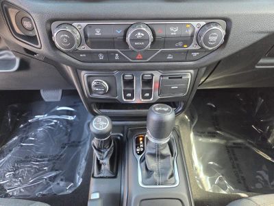 2026 Jeep Wrangler — photo 16 view