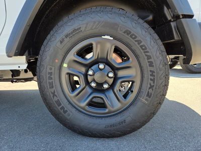 2026 Jeep Wrangler — photo 11 view