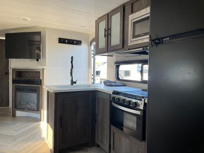 2022 Forest River RV Wildwood - Photo 10