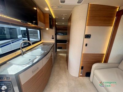 2016 Winnebago Navion - Photo 14