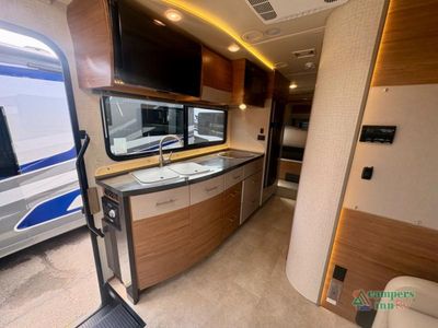 2016 Winnebago Navion - Photo 17