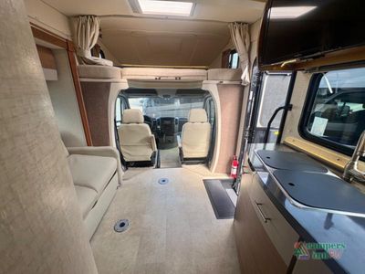 2016 Winnebago Navion - Photo 15