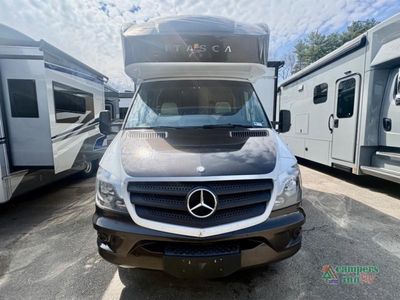 2016 Winnebago Navion - Photo 3