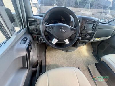 2016 Winnebago Navion - Photo 20