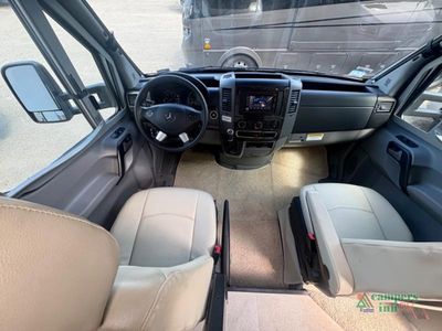 2016 Winnebago Navion - Photo 19
